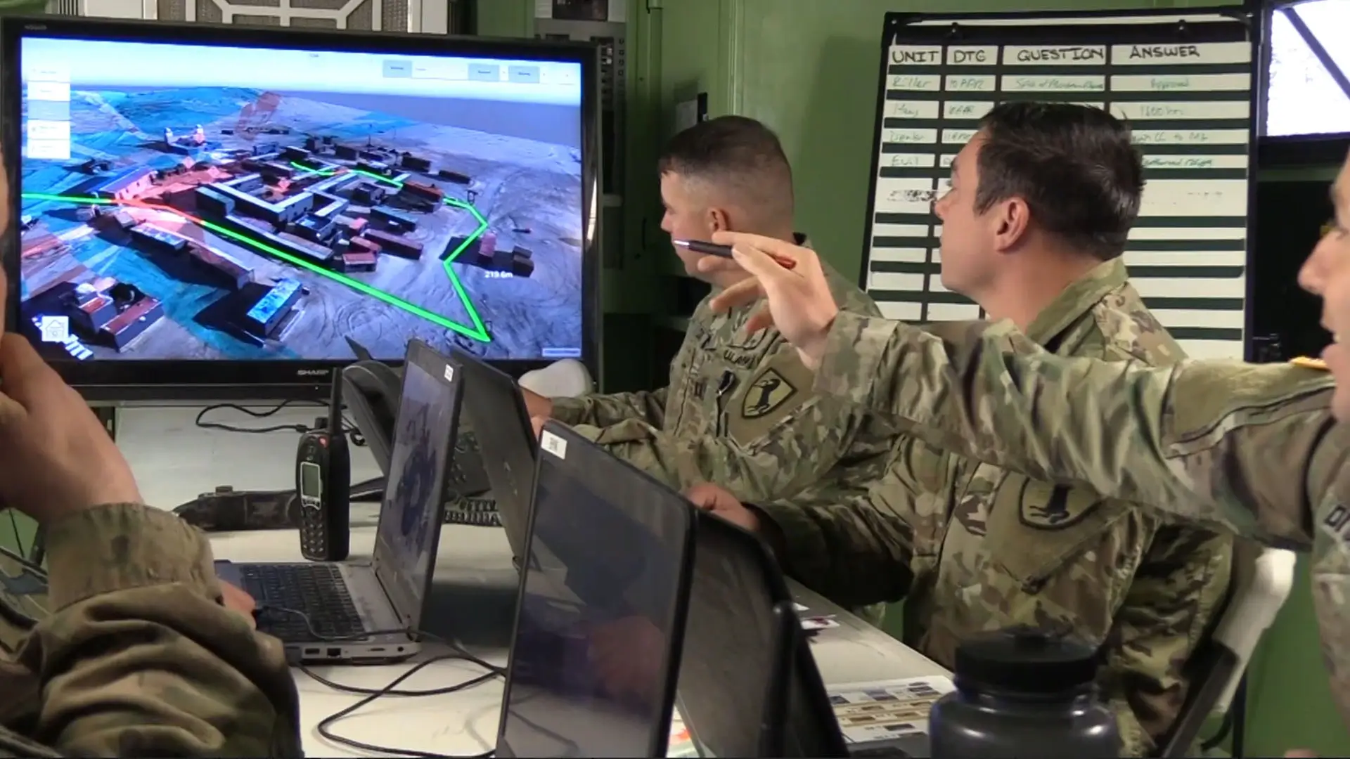 Soldiers using ATLAS for mission brief